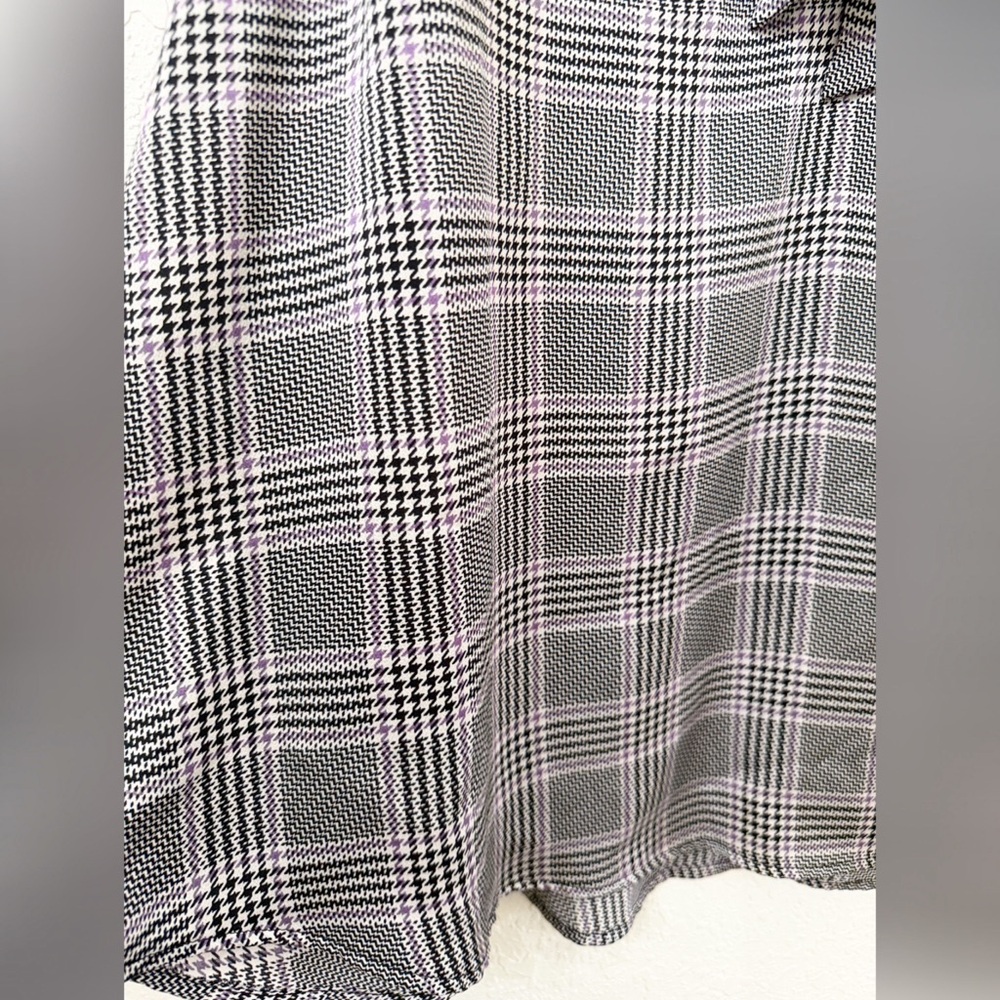 Torrid - Studio Bubble Satin Bow Tie Blouse - Glen Plaid - 4 - Picture 5 of 10